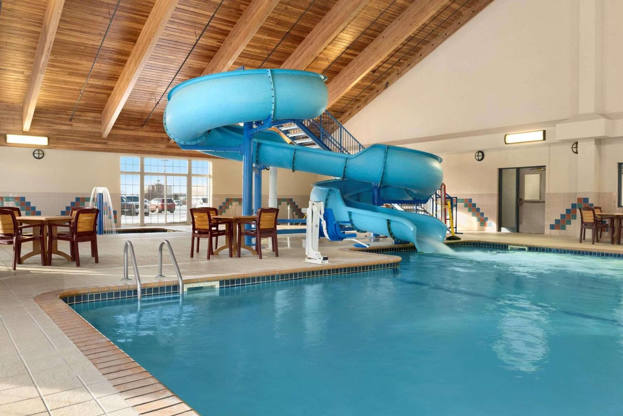 Country Inn & Suites By Radisson, Duluth North, Mn Exteriér fotografie